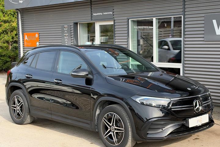Sort Mercedes EQA250+ fra 2023