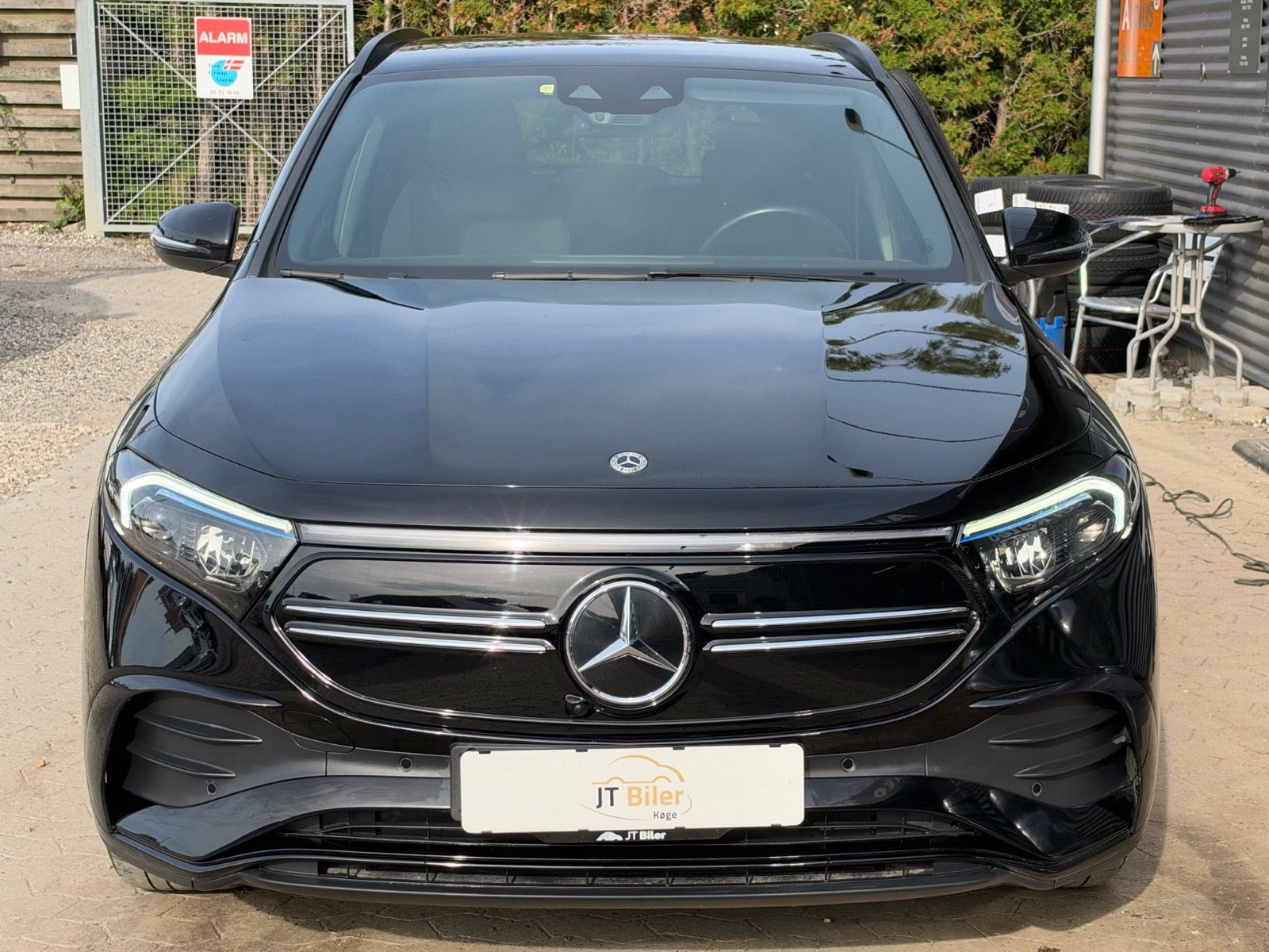 Sort Mercedes EQA250+ fra 2023