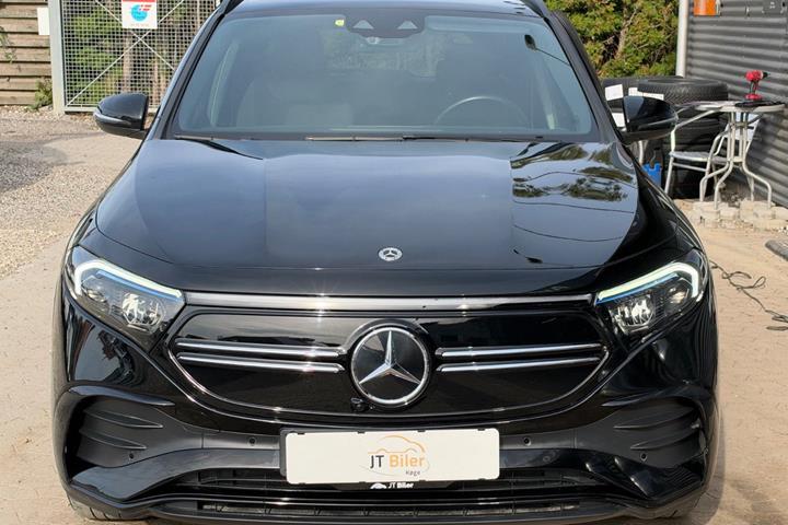 Sort Mercedes EQA250+ fra 2023