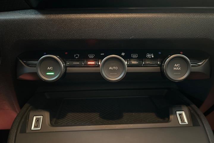 Sort Citroën ë-C4 fra 2025
