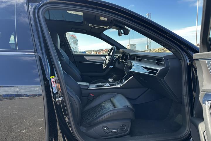 Sort Audi A6 fra 2020
