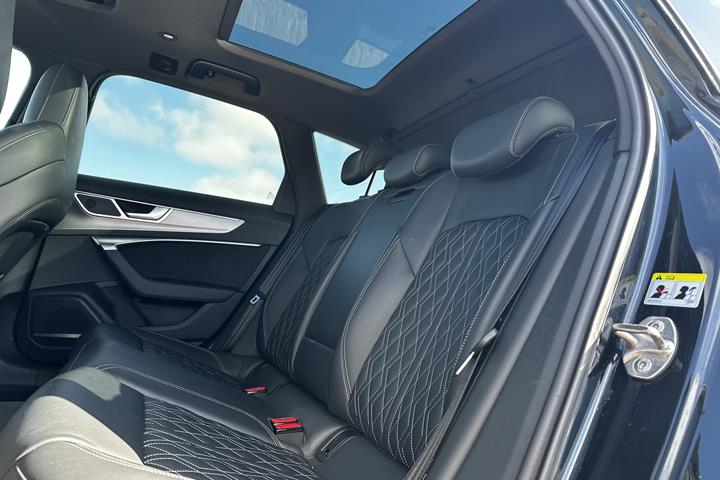 Sort Audi A6 fra 2020