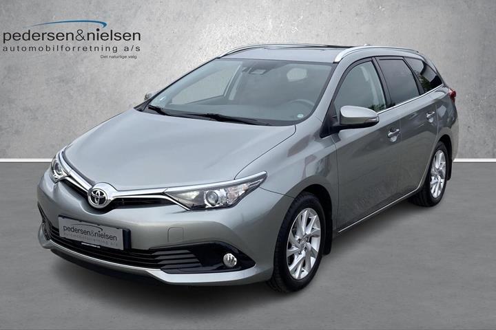 Grå Toyota Auris fra 2019
