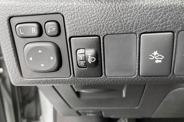 Grå Toyota Auris fra 2019