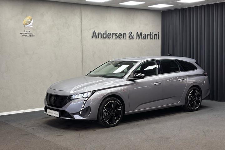 Grå Peugeot E-308 fra 2025