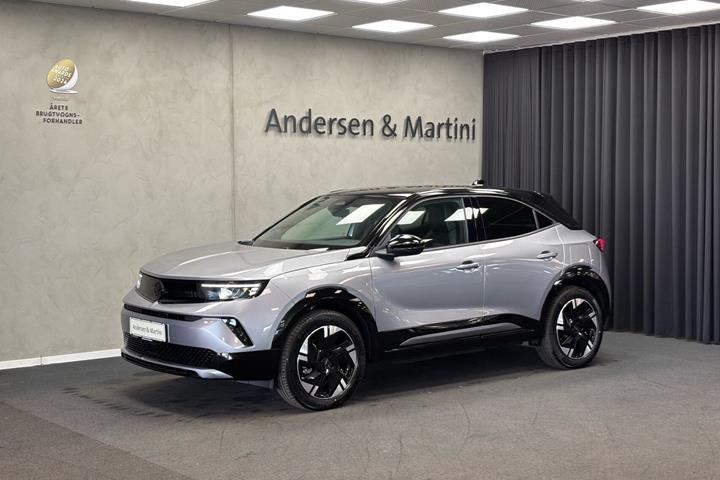 Grå Opel Mokka-e fra 2025