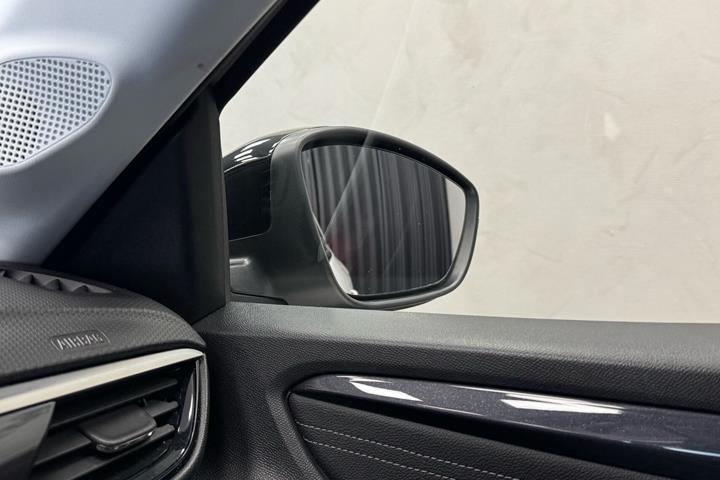 Hvid Opel Corsa-e fra 2023