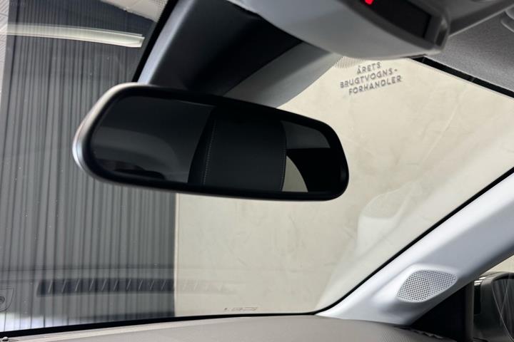 Hvid Opel Corsa-e fra 2023
