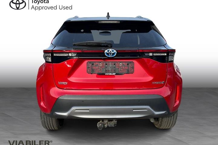Rød Toyota Yaris Cross fra 2022