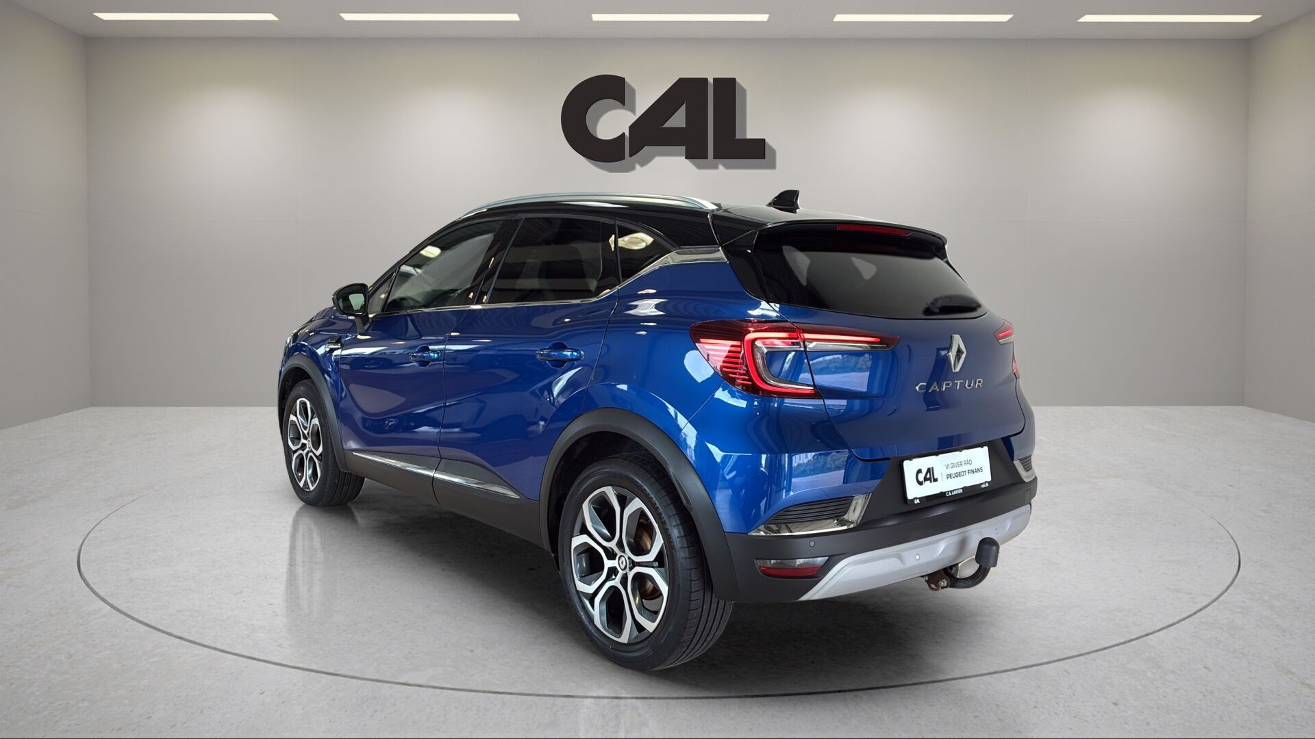 Blå Renault Captur fra 2022