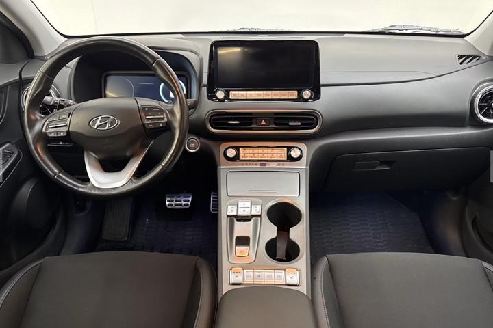 Hvid Hyundai Kona fra 2023