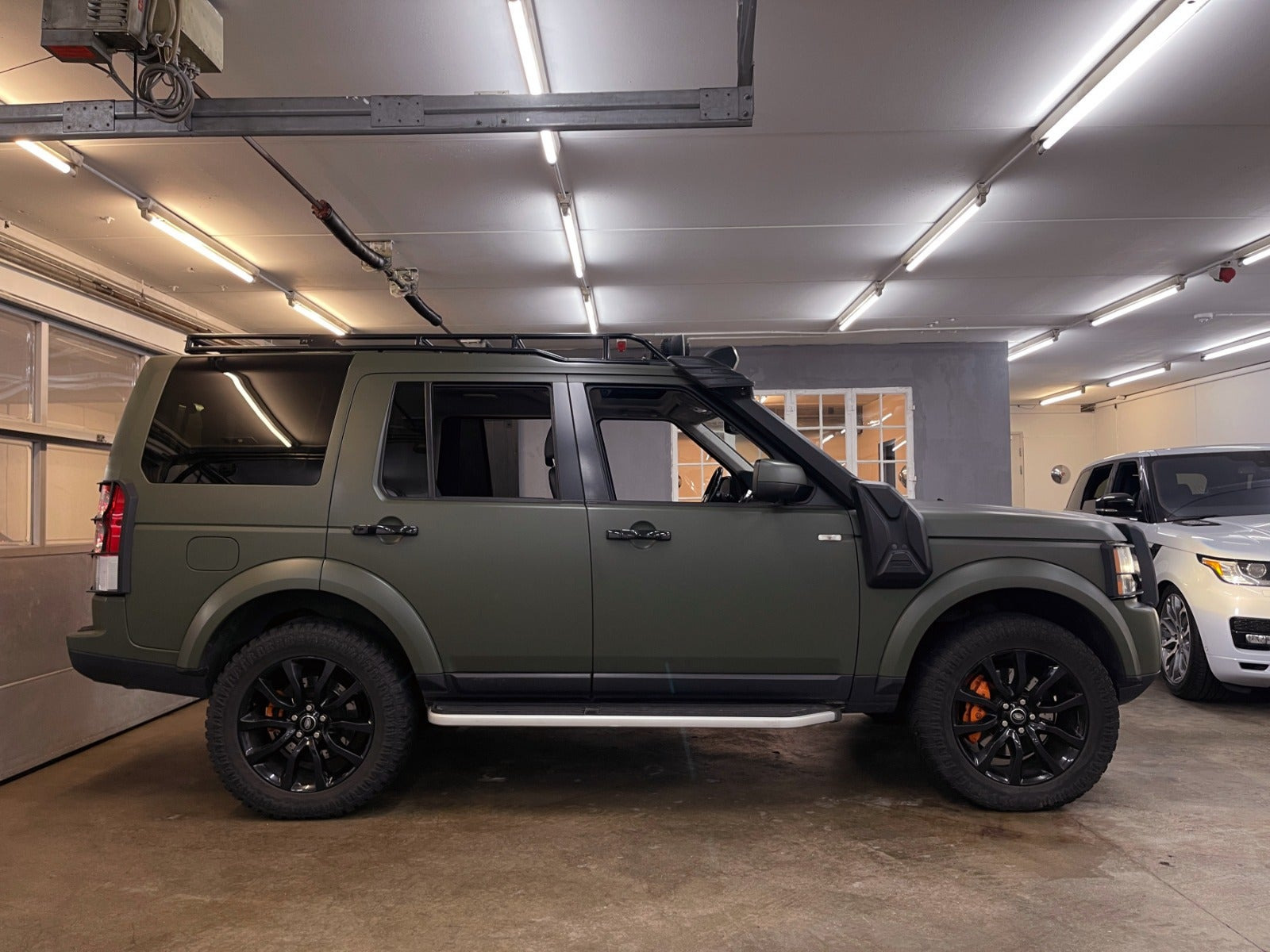 Sort Land Rover Discovery 4 fra 2012