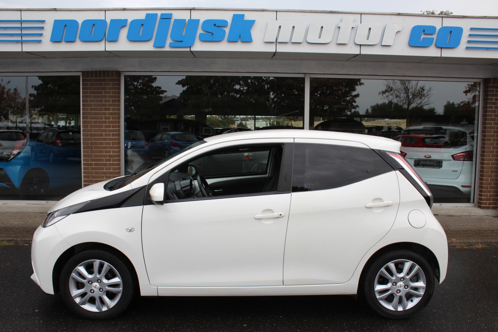 Toyota Aygo 1,0 VVT-i x-cellence