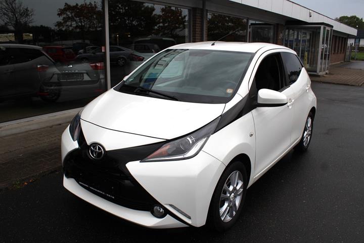 Hvid Toyota Aygo fra 2018