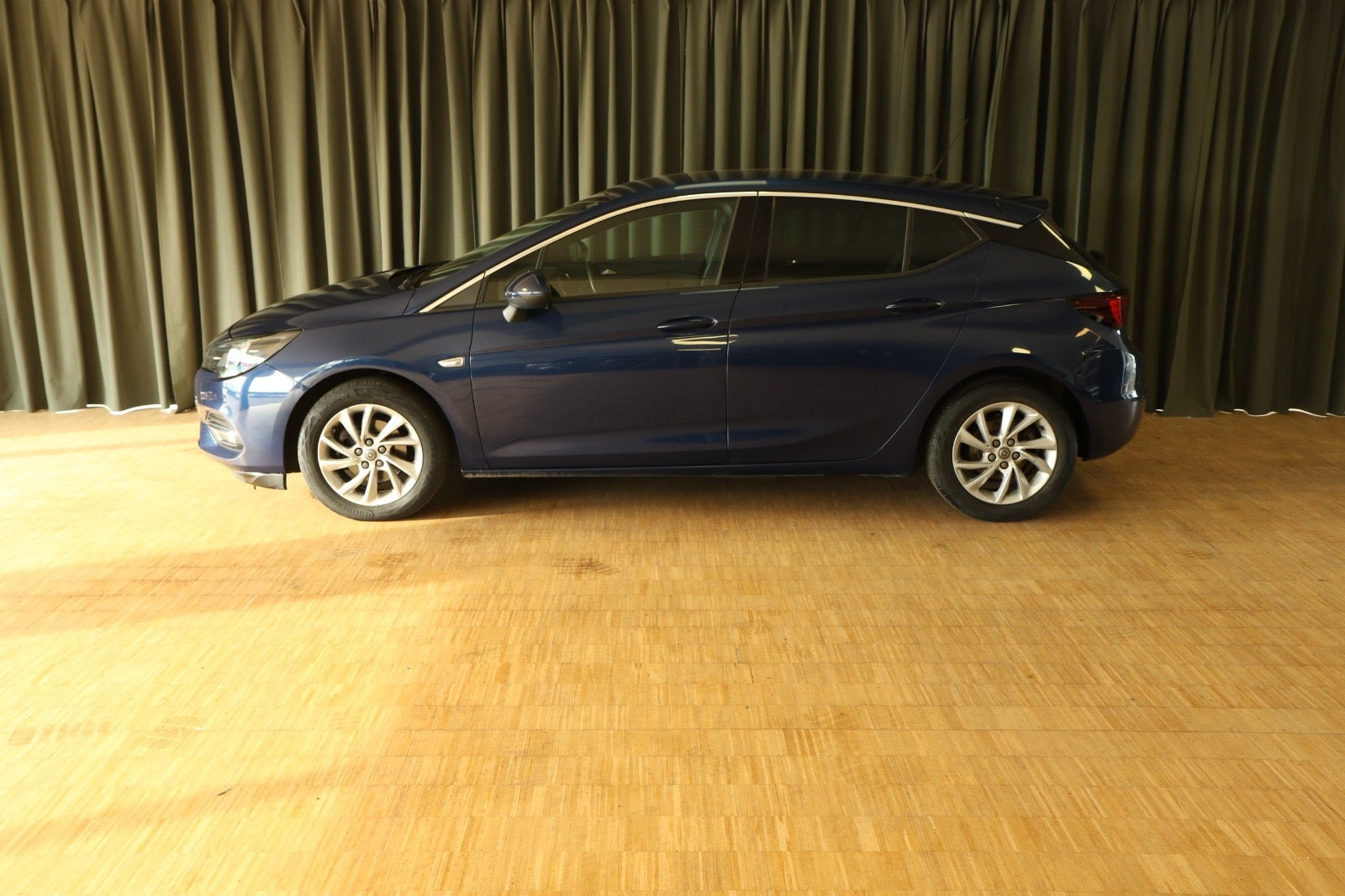 Grøn Opel Astra fra 2020