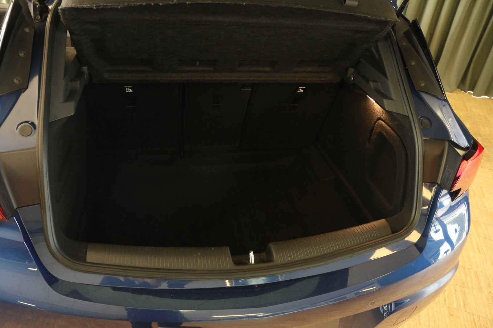 Grøn Opel Astra fra 2020