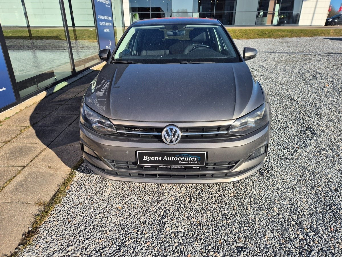 Grå VW Polo fra 2018