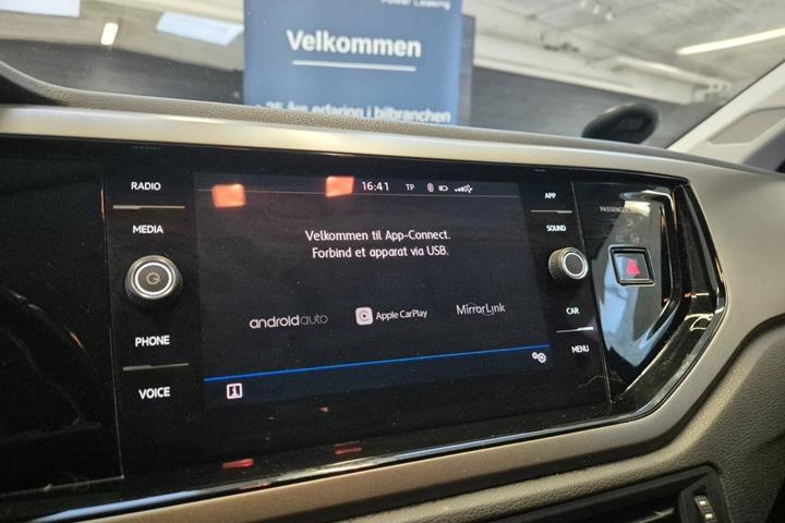 Grå VW Polo fra 2018