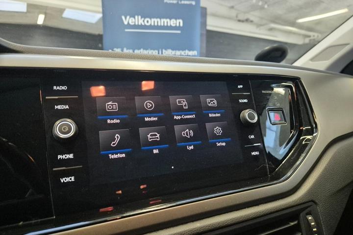Grå VW Polo fra 2018