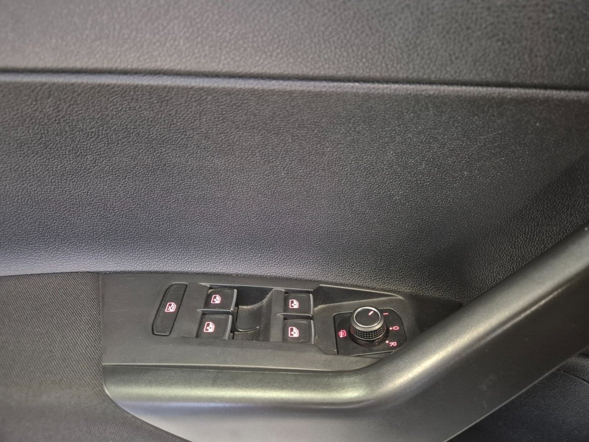 Grå VW Polo fra 2018
