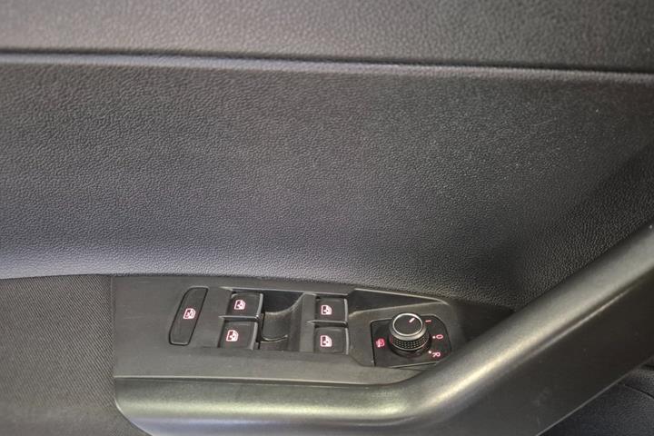 Grå VW Polo fra 2018