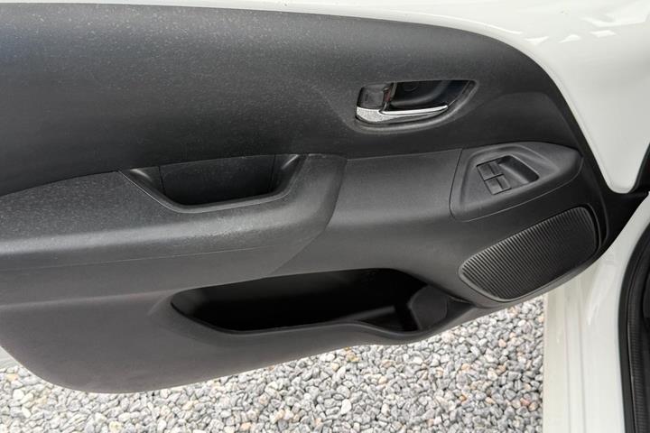 Hvid Toyota Aygo fra 2015
