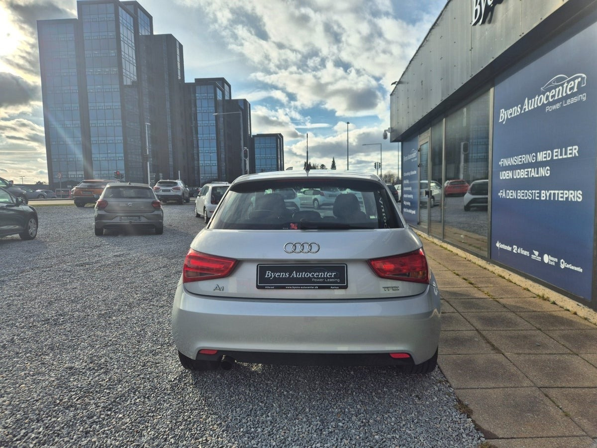 Grå Audi A1 fra 2013