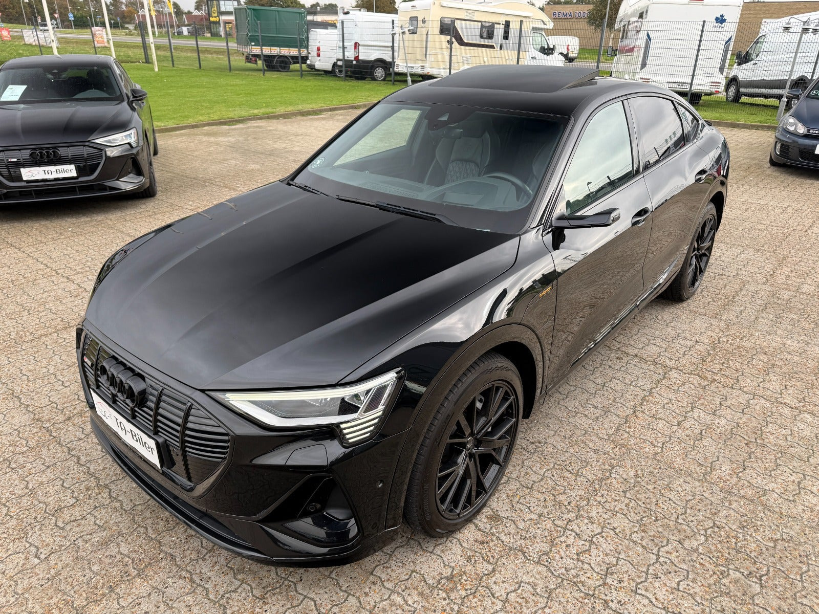 Sort Audi e-tron fra 2022
