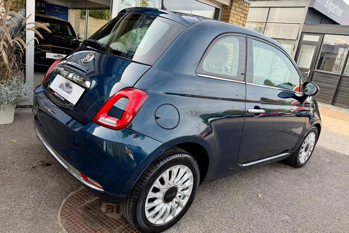 Blå Fiat 500 fra 2015