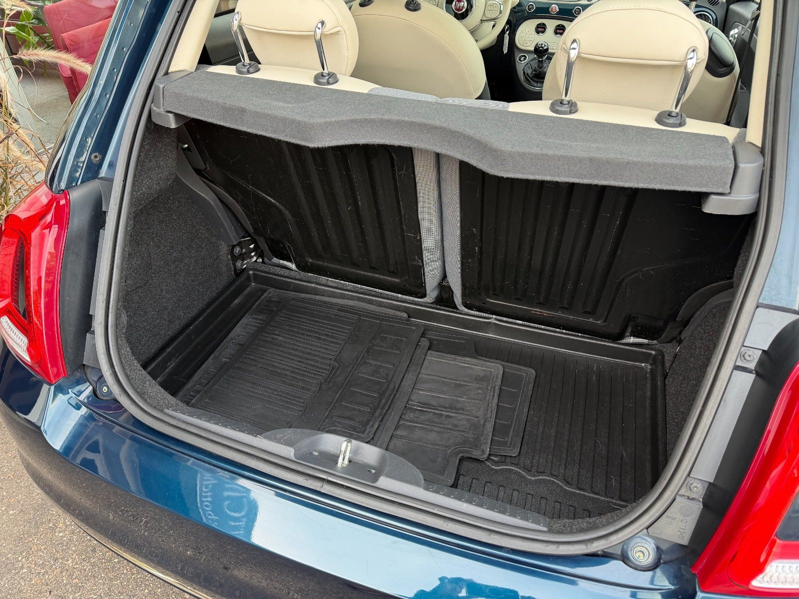 Blå Fiat 500 fra 2015