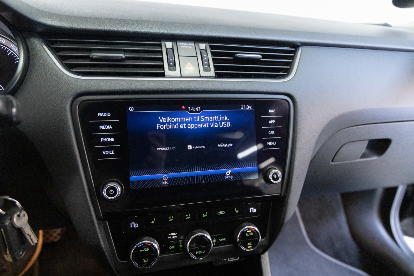 Sort Skoda Octavia fra 2018
