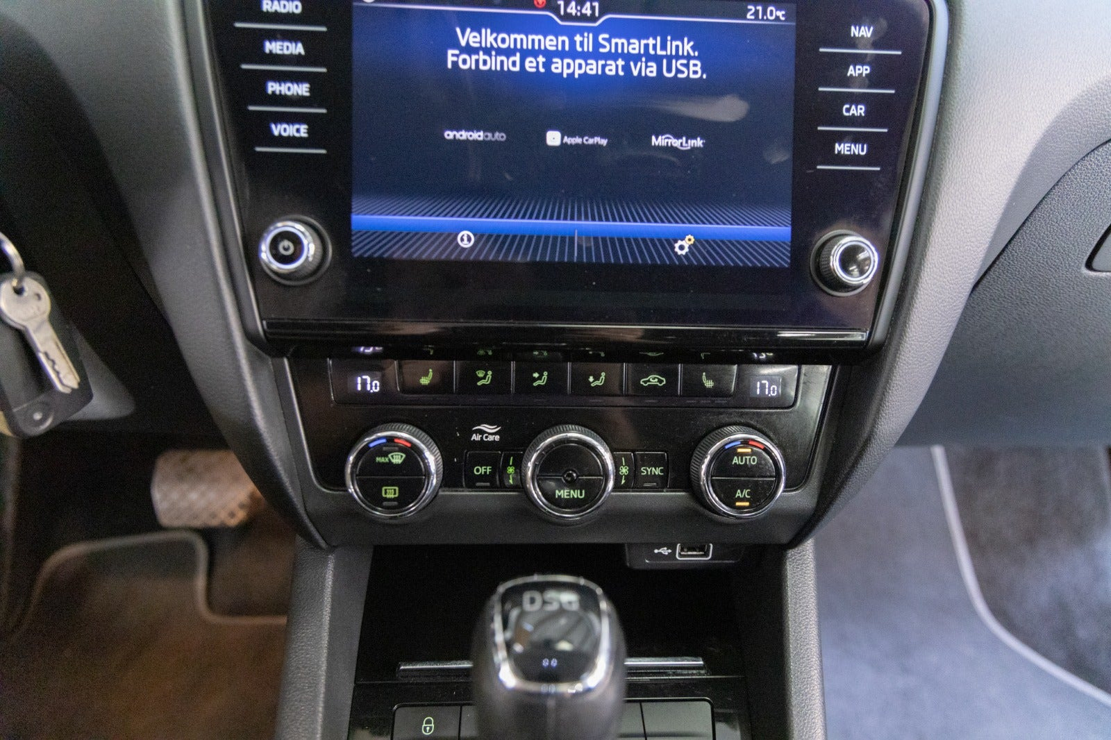 Sort Skoda Octavia fra 2018