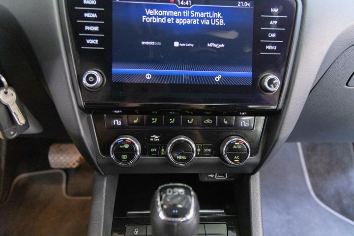Sort Skoda Octavia fra 2018