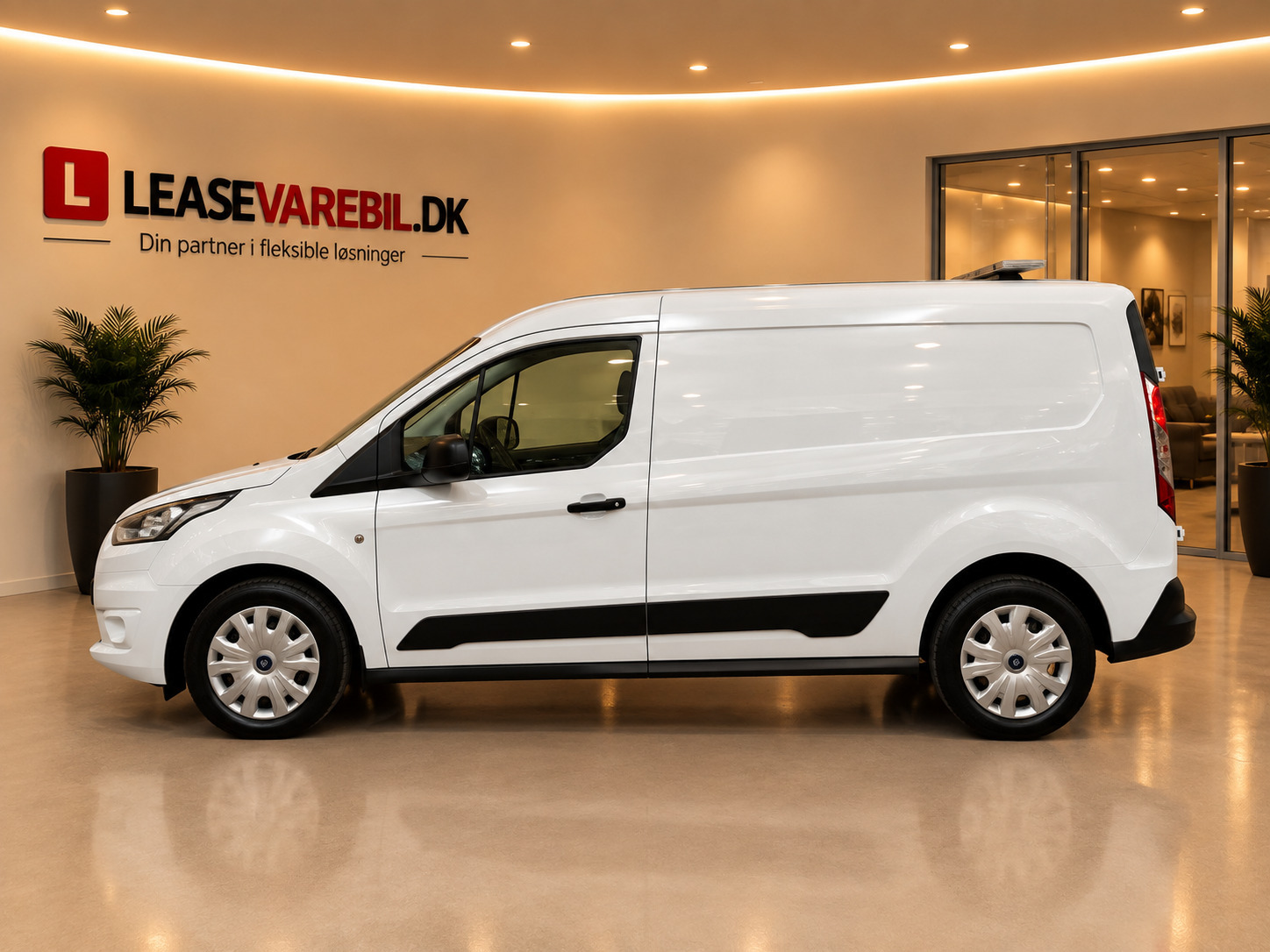 Hvid Ford Transit Connect fra 2020
