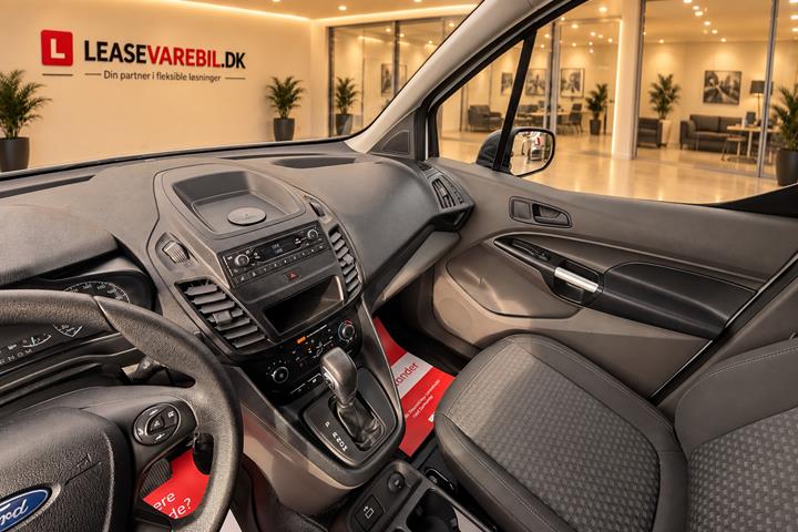 Hvid Ford Transit Connect fra 2020