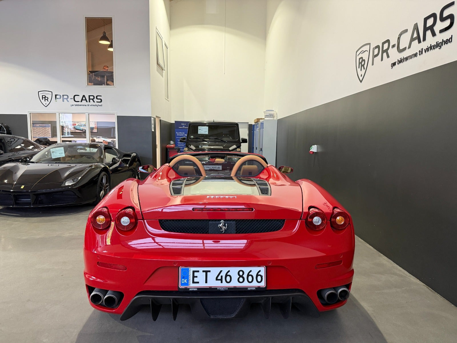 Rød Ferrari F430 fra 2007