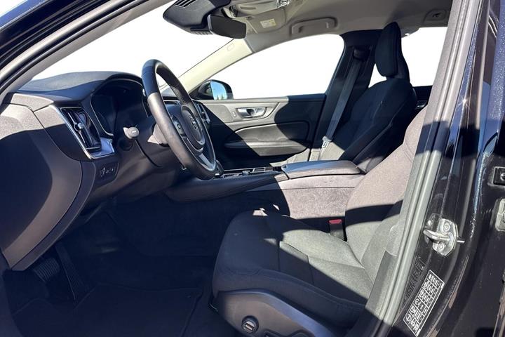 Sort Volvo V60 fra 2022