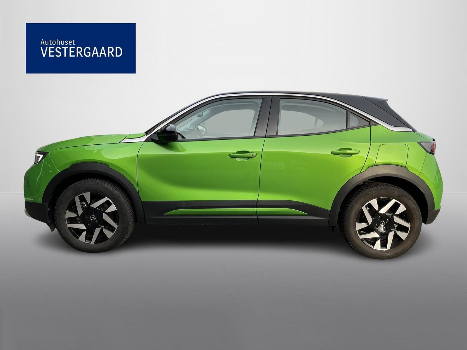 Grøn Opel Mokka-e fra 2023