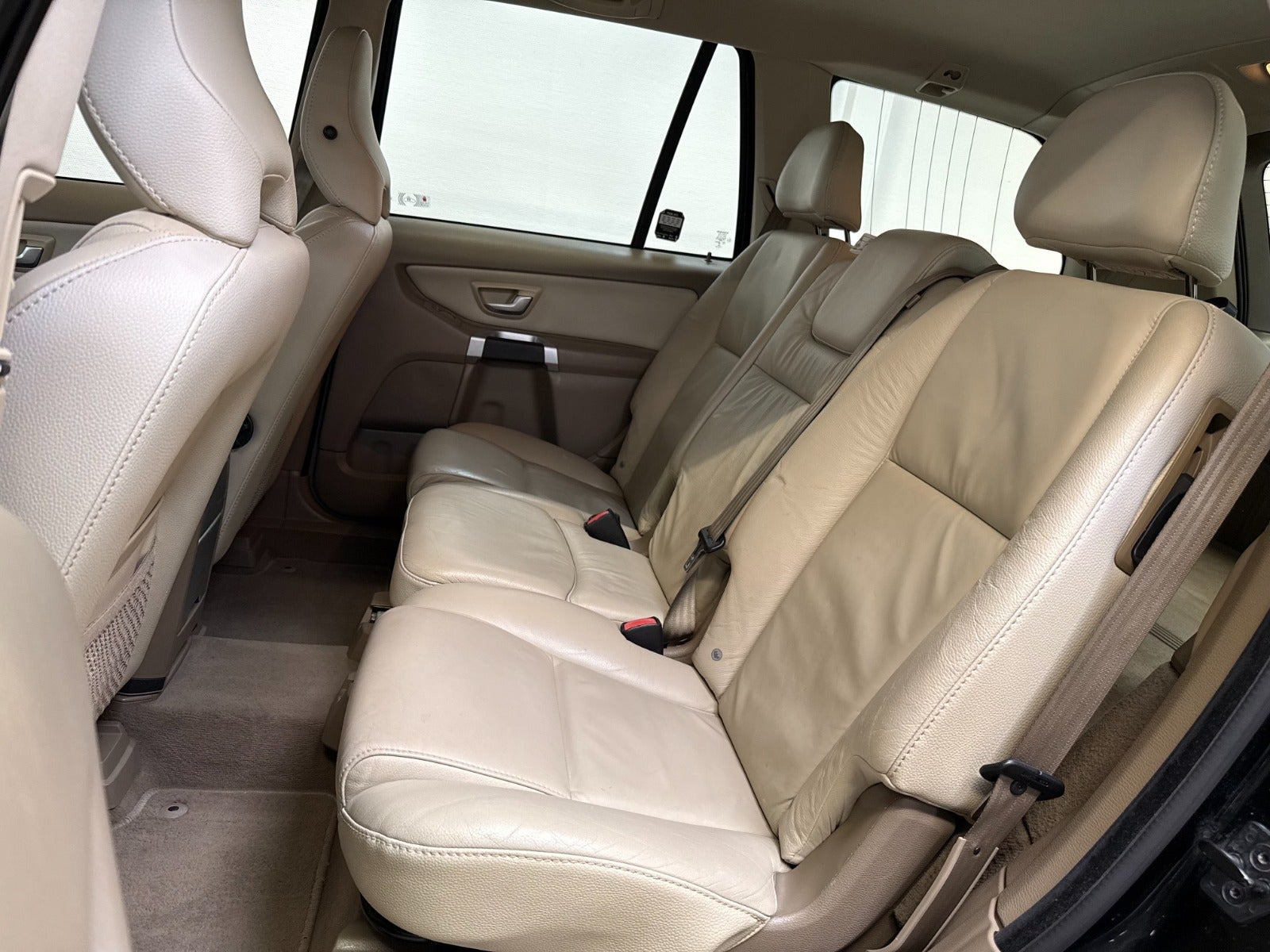 Sort Volvo XC90 fra 2014