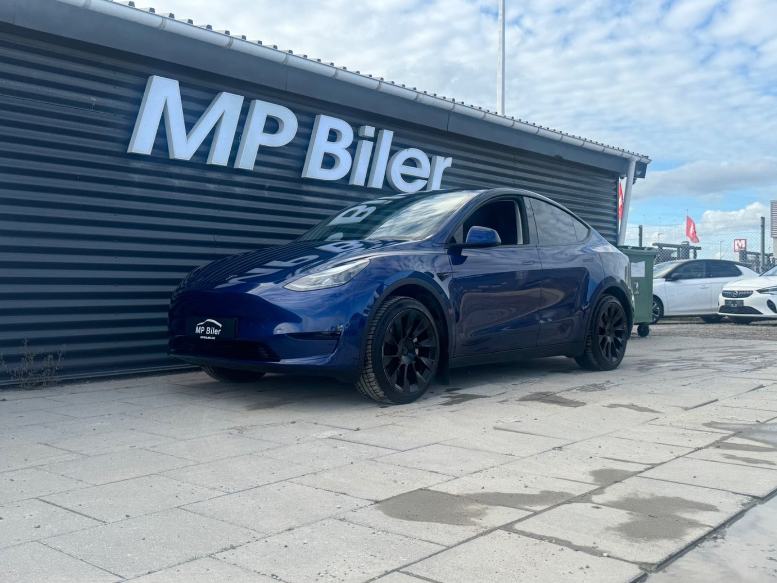 Tesla Model Y Long Range RWD