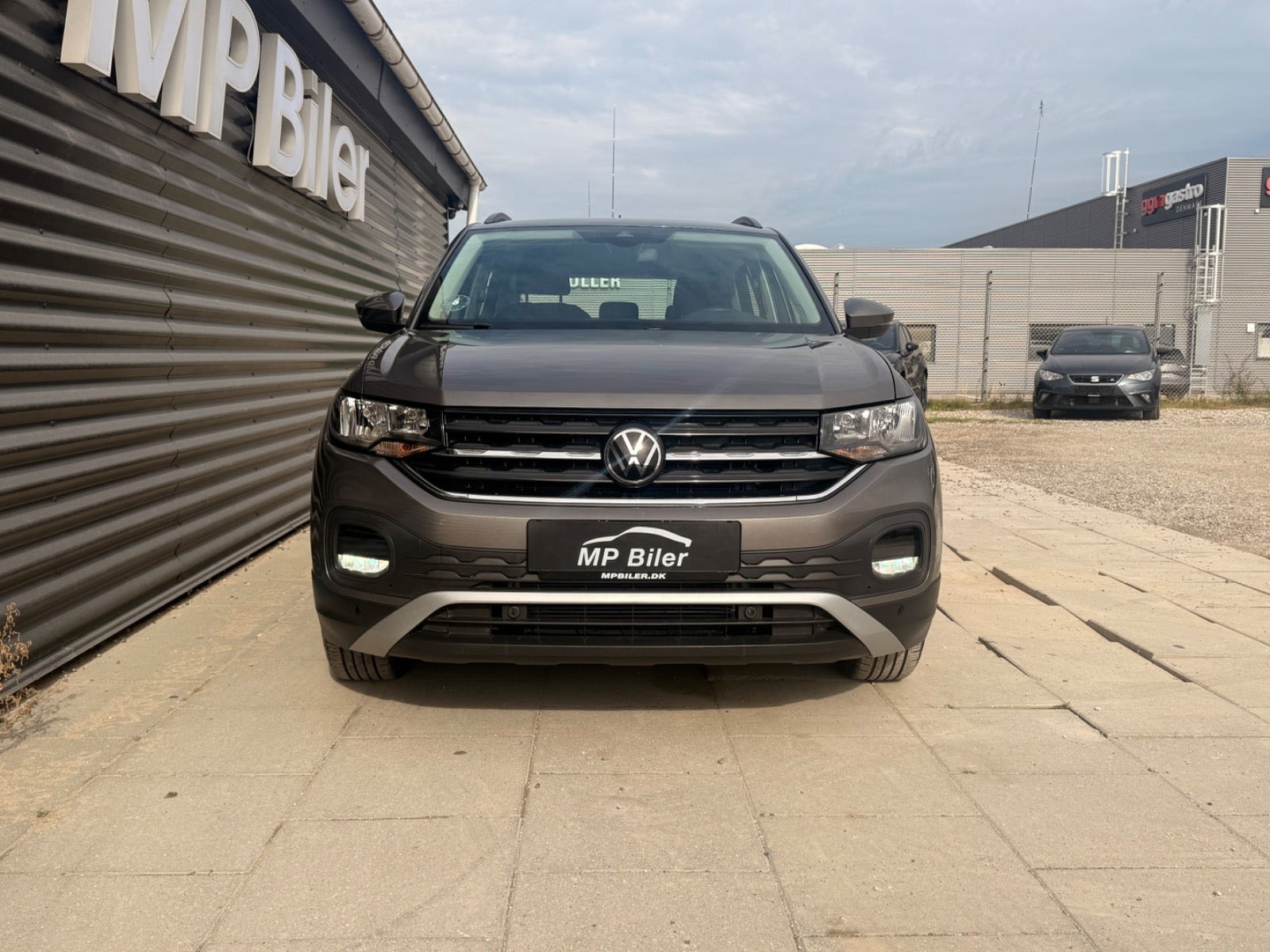 Grå VW T-Cross fra 2021