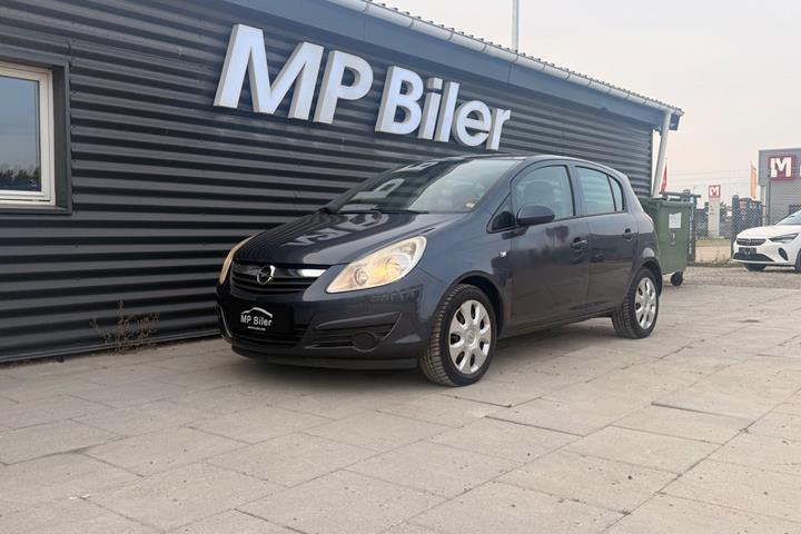 Grøn Opel Corsa fra 2008