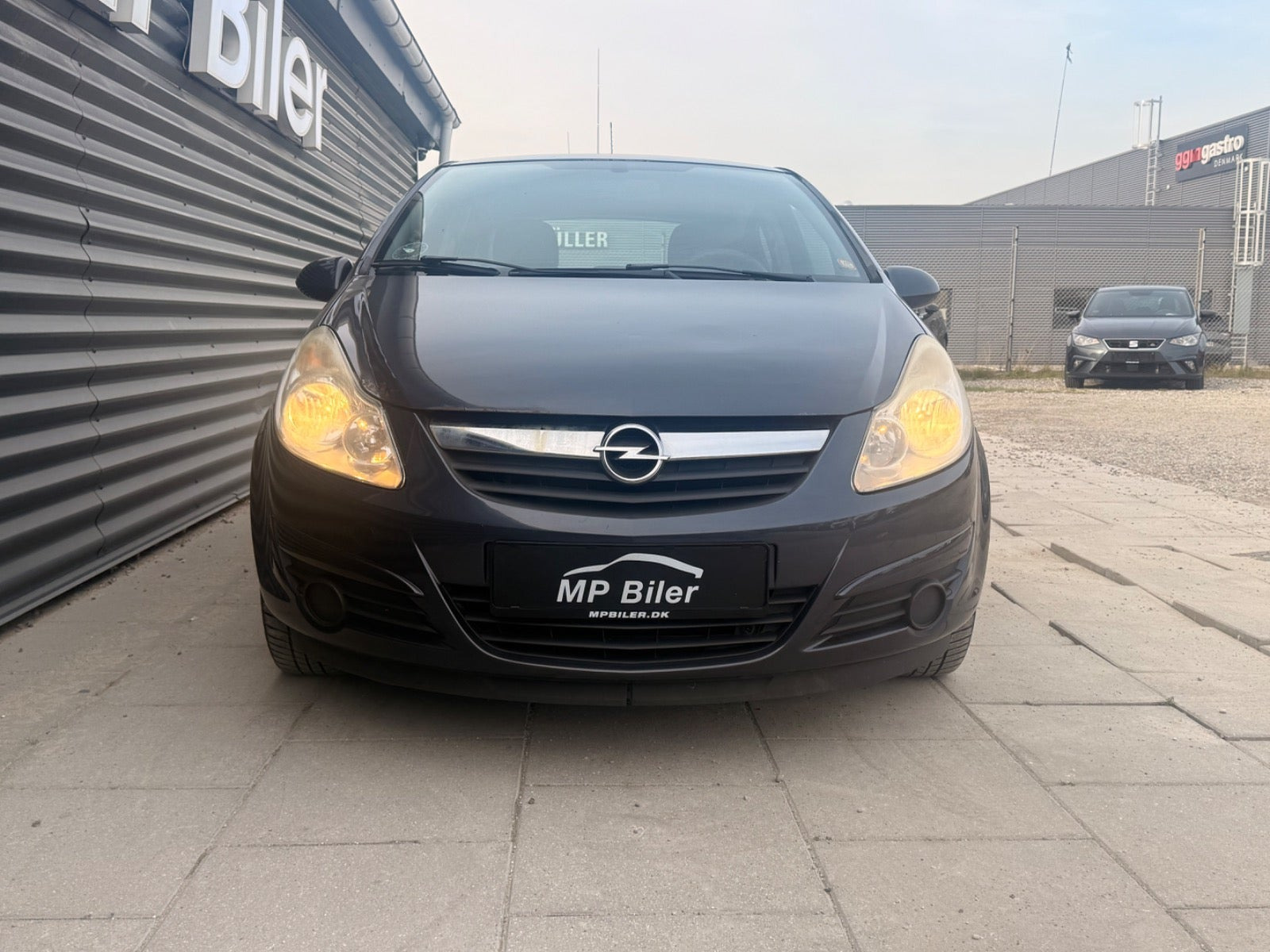 Grøn Opel Corsa fra 2008