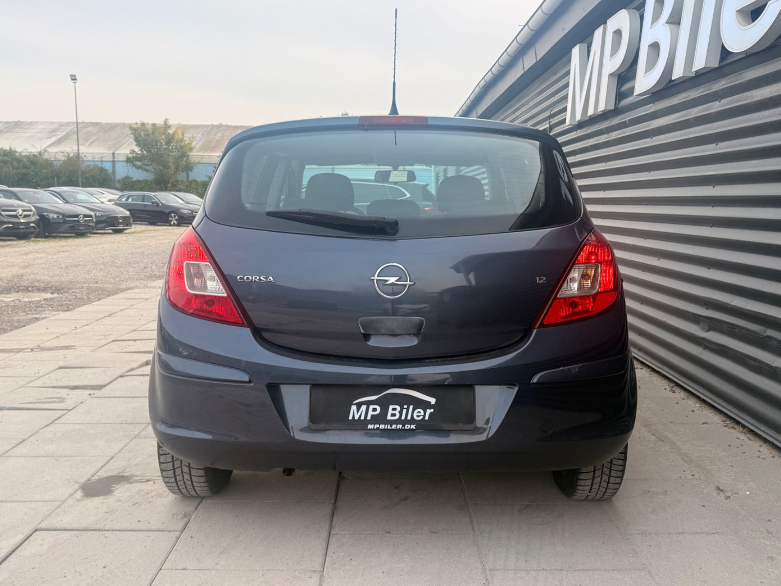 Grøn Opel Corsa fra 2008