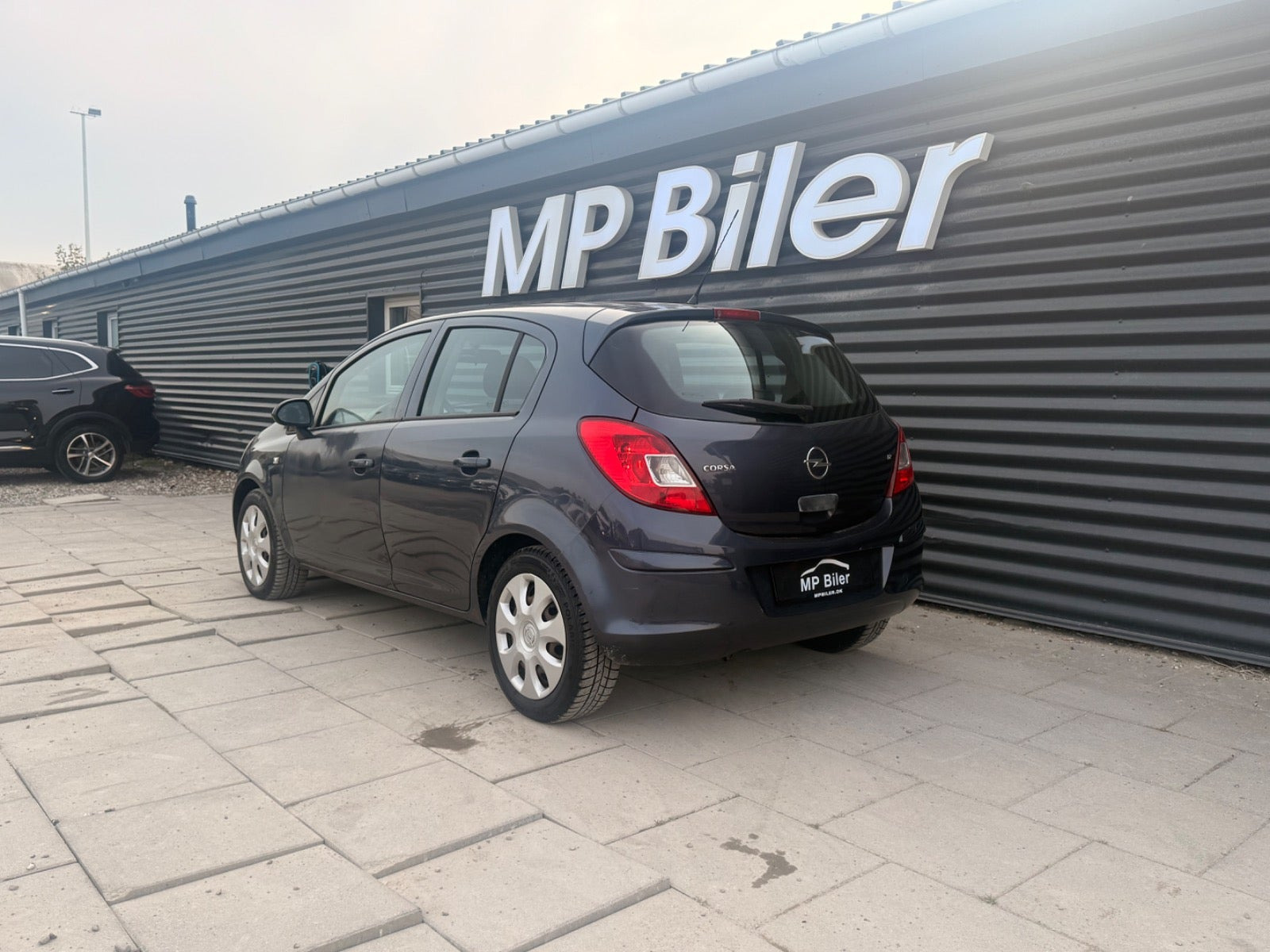 Grøn Opel Corsa fra 2008