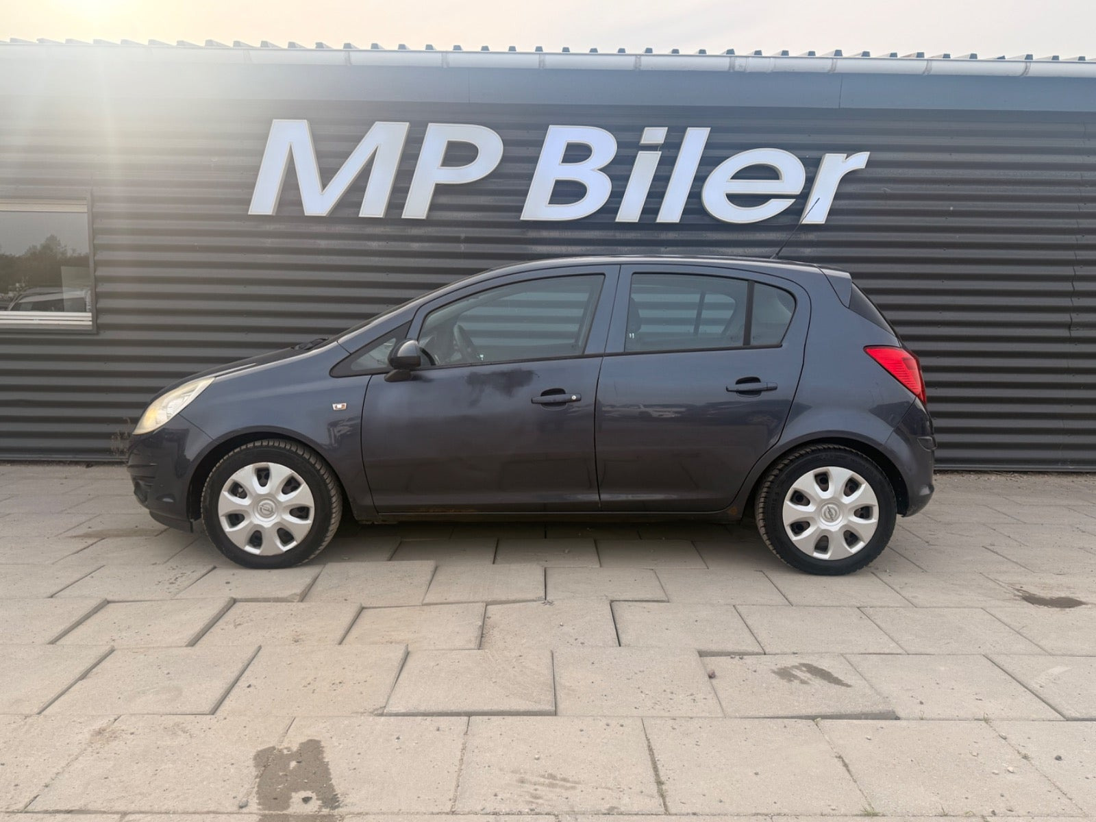 Grøn Opel Corsa fra 2008