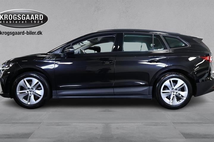 Sort Skoda Enyaq fra 2023
