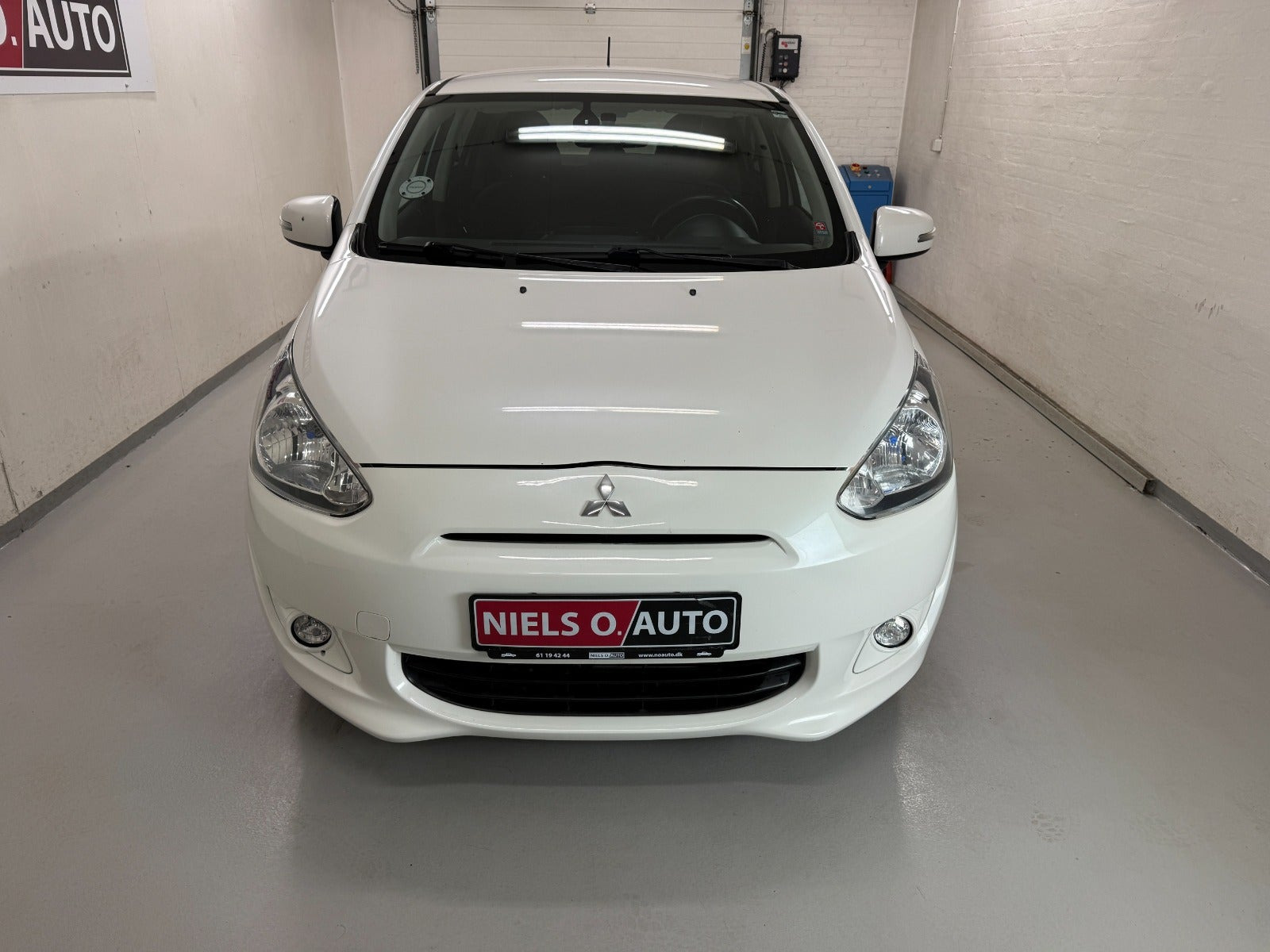 Hvid Mitsubishi Space Star fra 2015