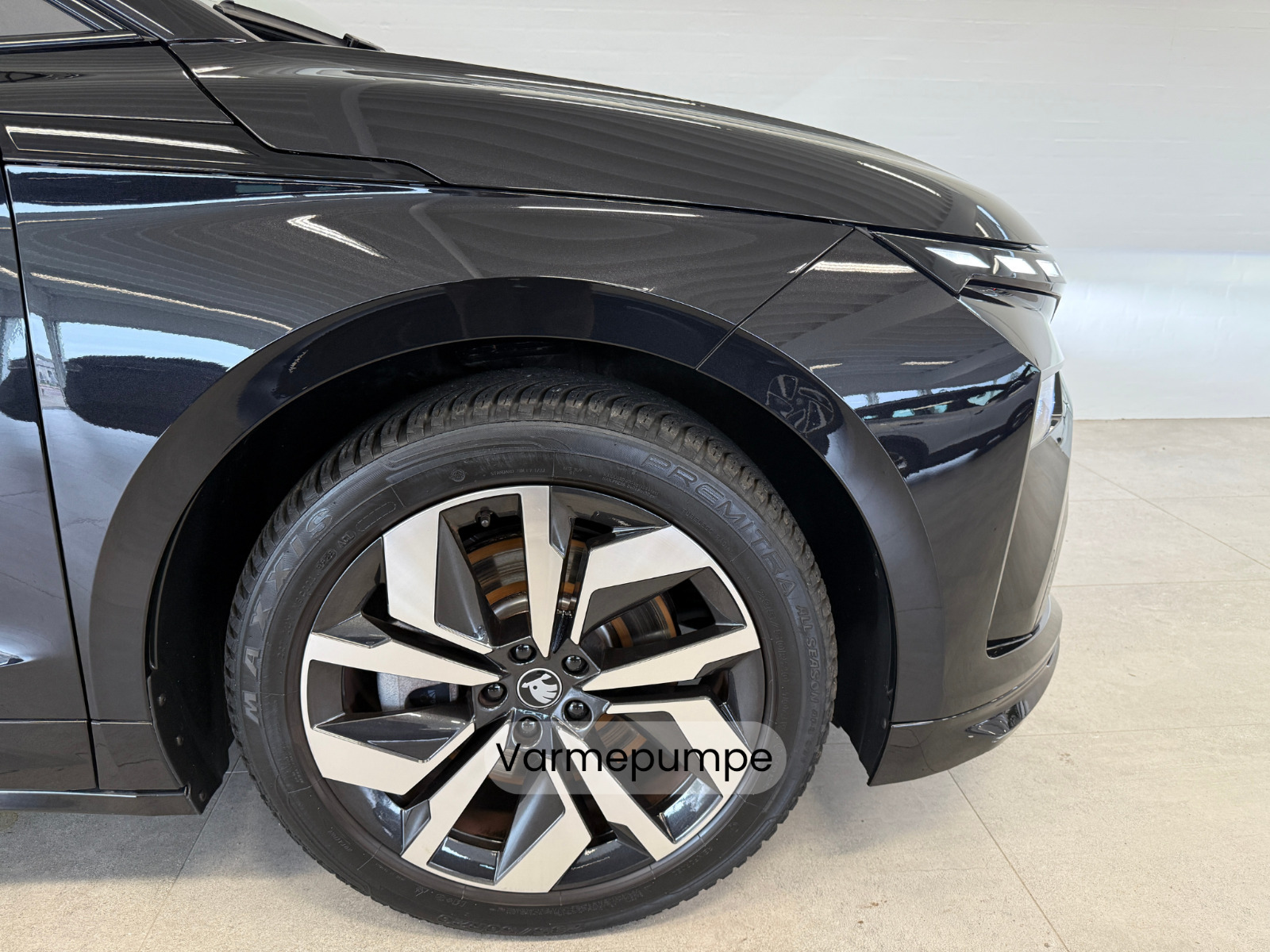 Sort Skoda Enyaq fra 2026