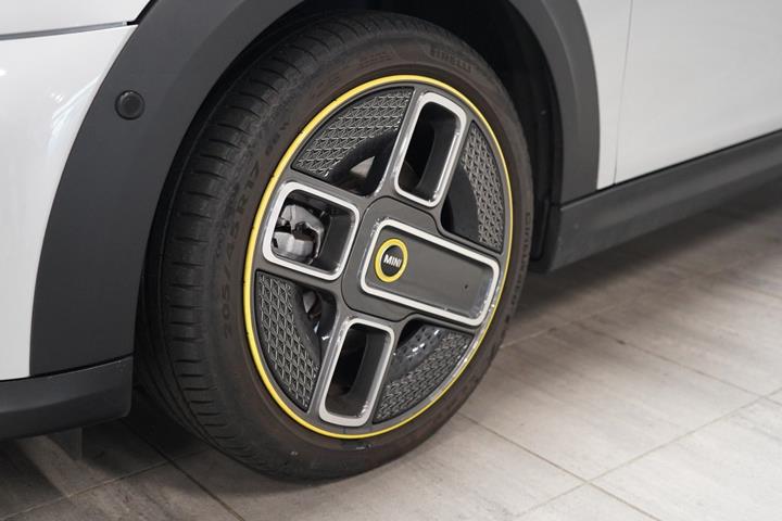 Grå Mini Cooper SE fra 2022